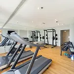 Vayk - Modern Studio With Pool Views In Jvc